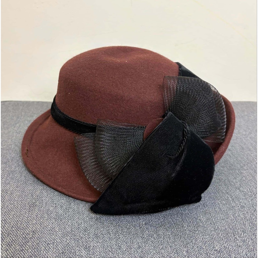 Vintage Deborah New York Burgundy 100% Wool Cloche Hat Black Velvet Mesh Bow USA